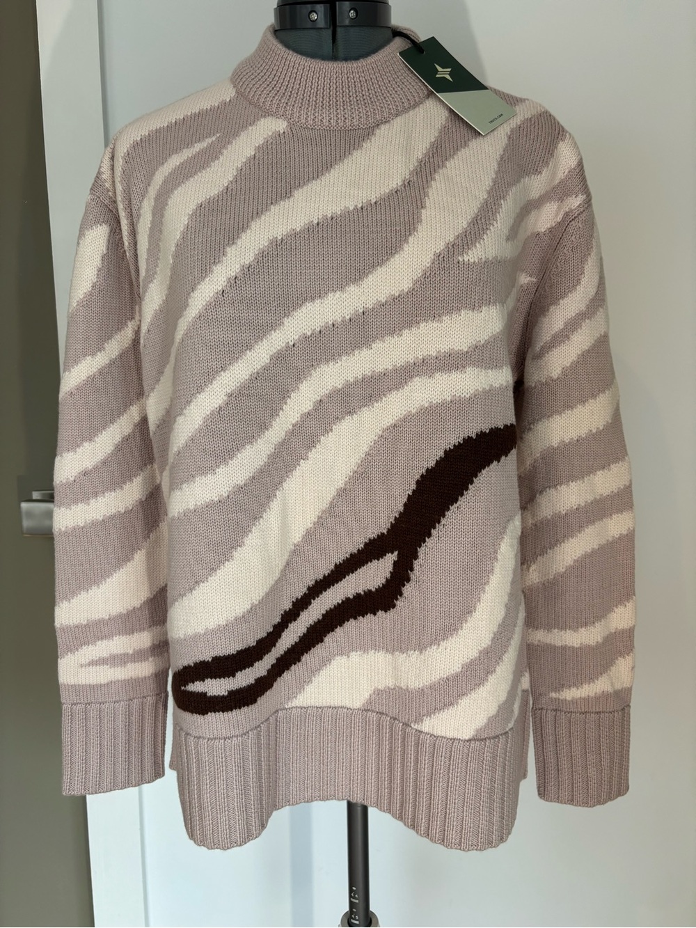 Tuckernuck 100% Wool Intarsia Zebra Print Sweater Size Small NWT